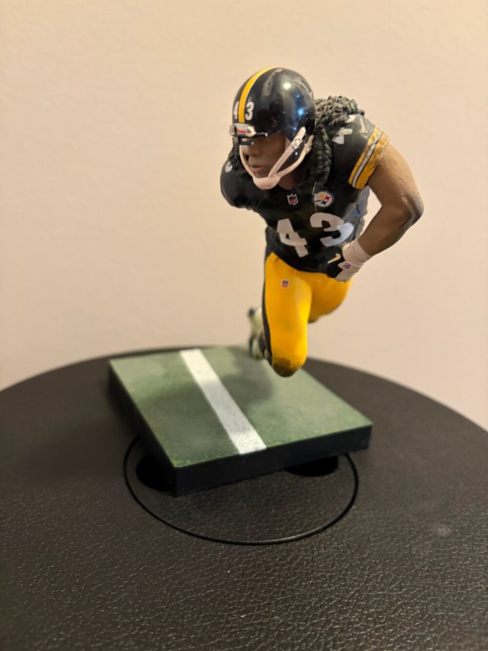 Troy Polamalu #43 Pittsburgh Steelers Action Figure NFL Collectible